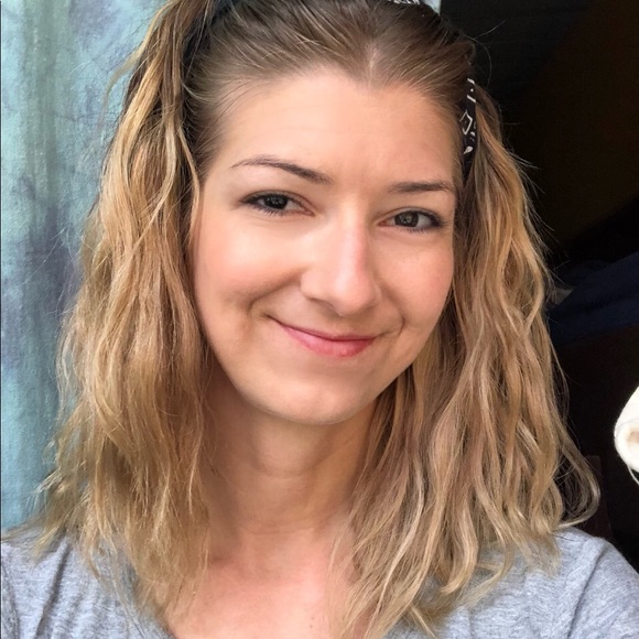 Meet your Posher, Jadee - Picture 2 of 6